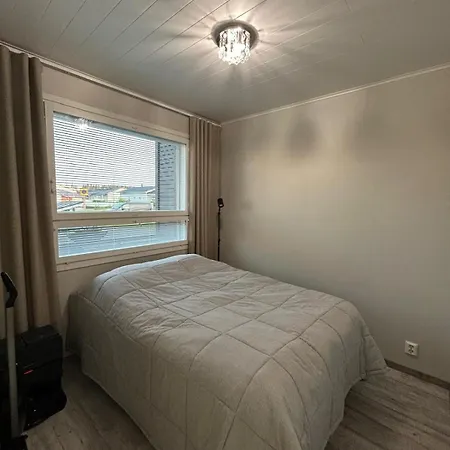 Huoneisto Quality Triangle In A Semi-detached House